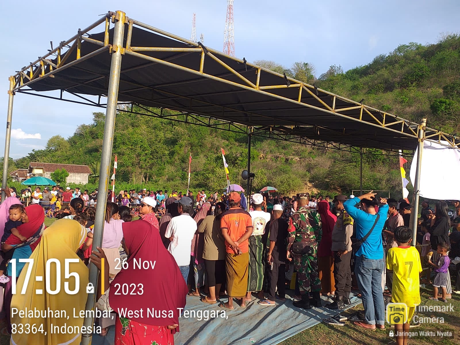 TNI-Polri Sinergi Amankan Peresean di Lembar, Lombok Barat
