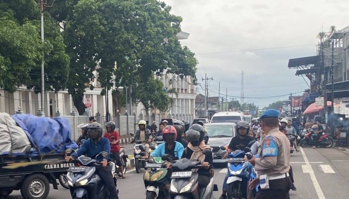 Pengamanan Ngabuburit di Kediri: Sinergi Polri dan Masyarakat Ciptakan Ramadhan Kondusif