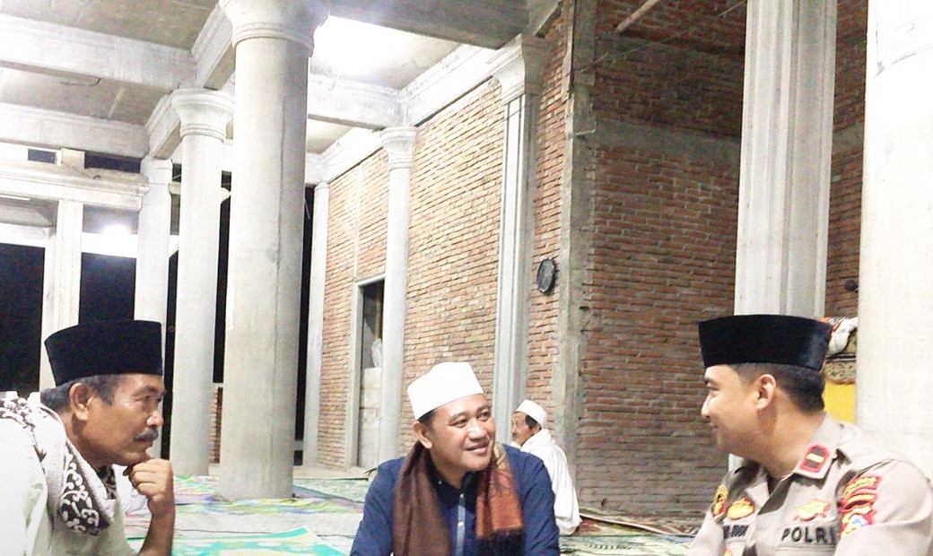 Semarak Safari Ramadhan Kapolsek Lembar di Masjid Baitat Taqwa